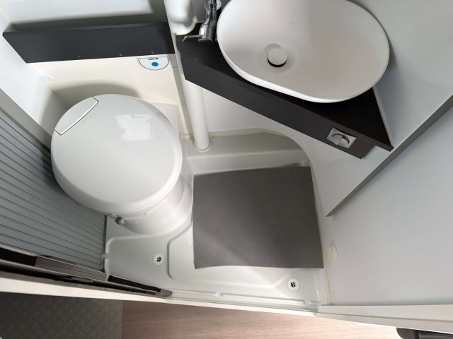 Adria Twin 640 SGX - Photo 11