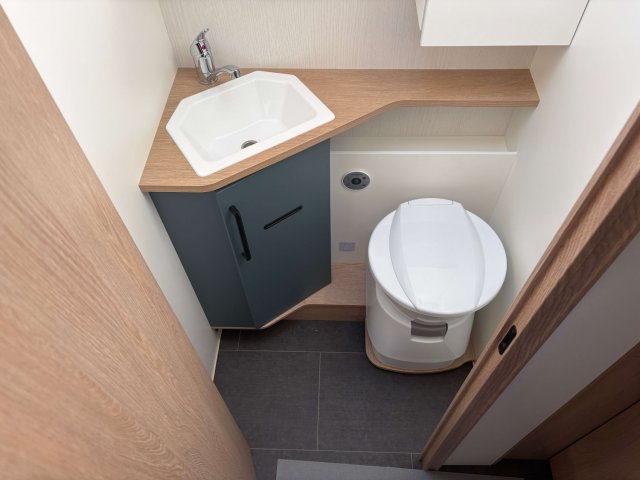 Bavaria Qwest 656 D Q - Photo 9