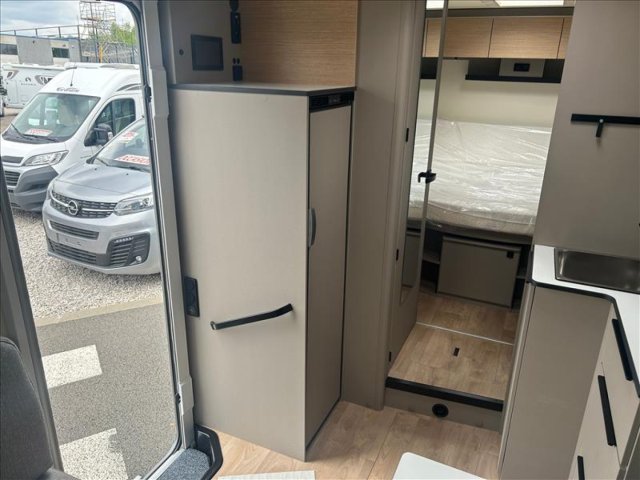 Burstner Campeo TD 736 - Photo 7