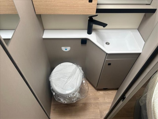 Burstner Campeo TD 736 - Photo 10