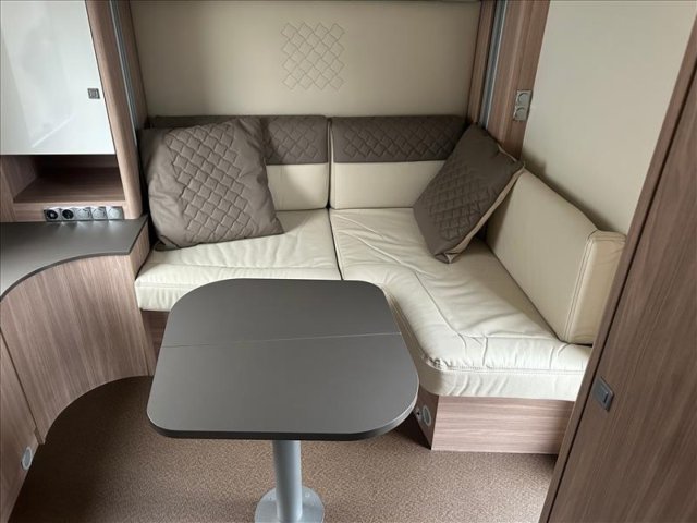 Burstner Ixeo I 746 Limited - Photo 16