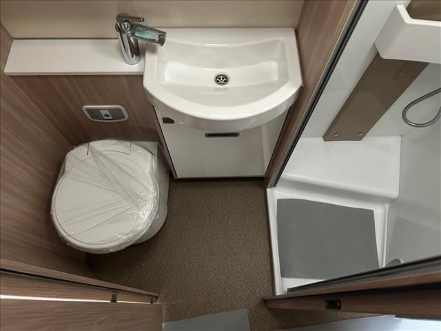 Burstner Ixeo I 746 Limited - Photo 15