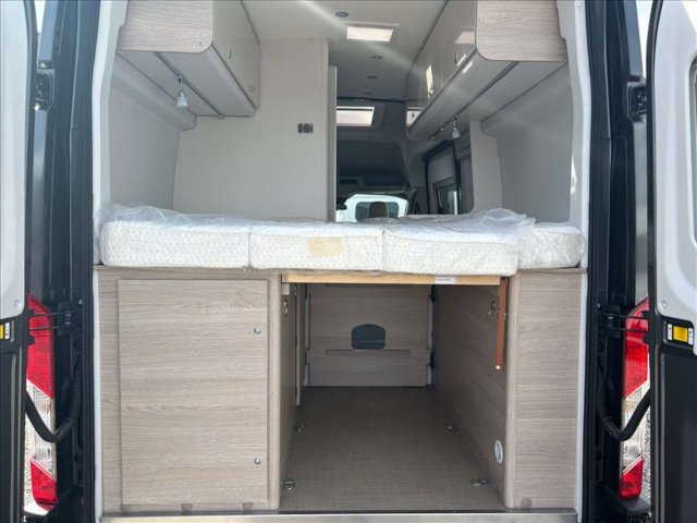 Burstner Lineo C 590 - Photo 2
