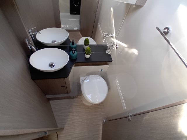 Eden Camp H 745 GLC - Photo 13