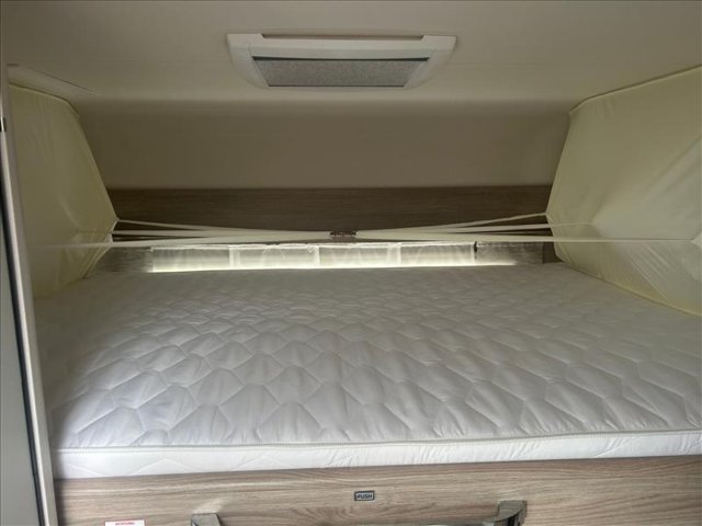 Burstner Premio Plus 440 TK - Photo 9