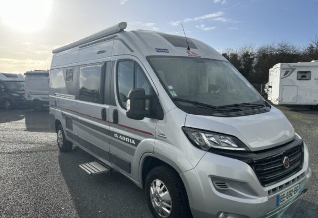 Adria Twin 600 SPT Occasion