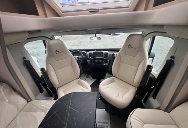 Autostar Privilege P 740 LC - Photo 9