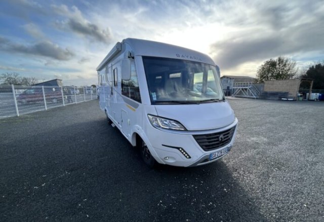 Achat Bavaria Initial I740FC Nomade i 740 fc edition Occasion