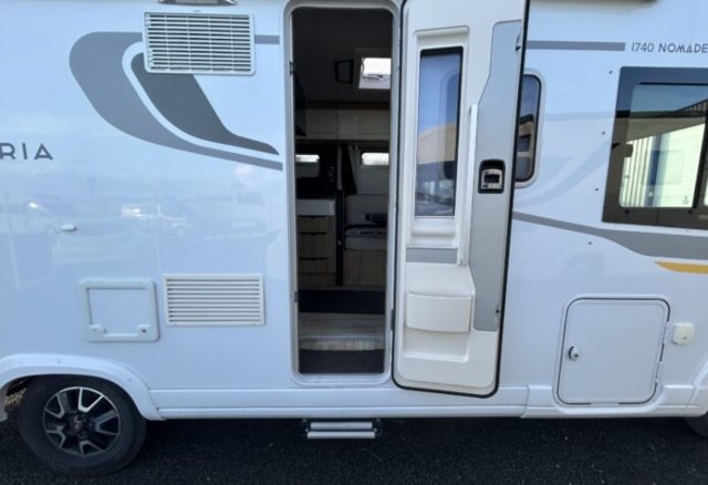 Bavaria Initial I740FC Nomade i 740 fc edition - Photo 3