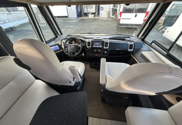 Bavaria Initial I740FC Nomade i 740 fc edition - Photo 4