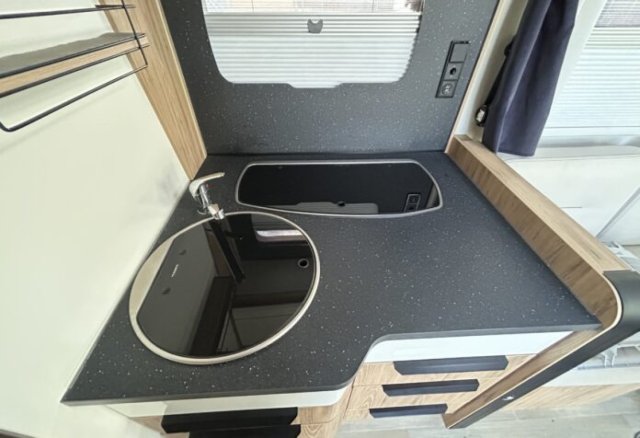 Bavaria Initial I740FC Nomade i 740 fc edition - Photo 10