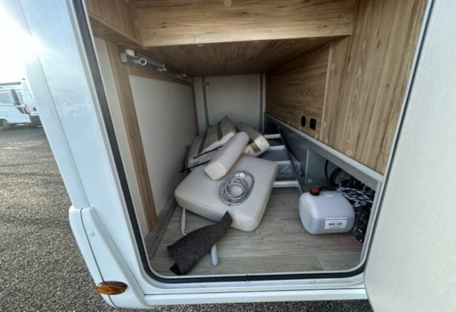 Bavaria Initial I740FC Nomade i 740 fc edition - Photo 12