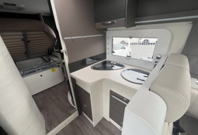 Challenger 398 XLB - Photo 5