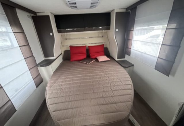 Challenger 398 XLB - Photo 8