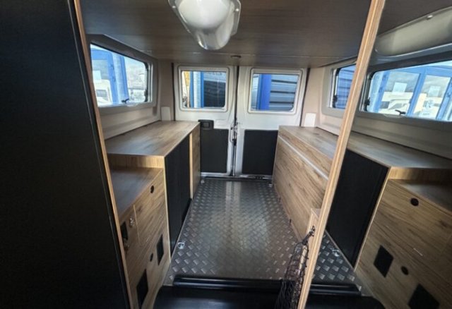 Font Vendome Duo Van Elegance garage - Photo 10