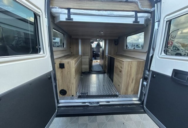 Font Vendome Duo Van Elegance garage - Photo 12