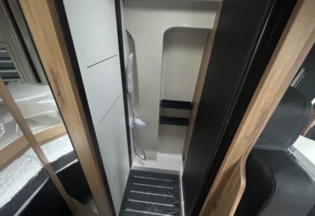 Font Vendome Forty Van fortyvan - Photo 8