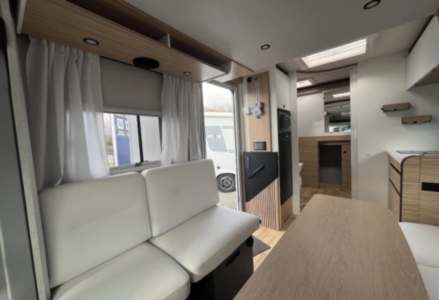 Pilote P 690 D Evidence - Photo 9