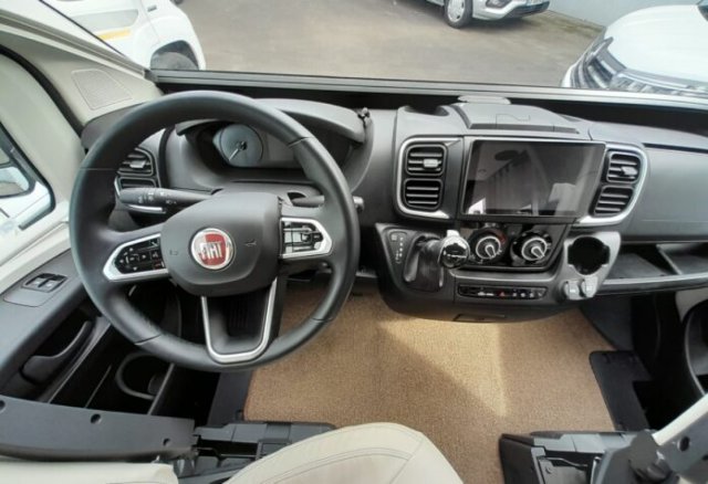 Pilote P 696 D - Photo 6