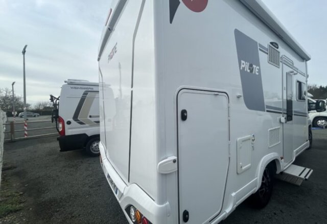 Pilote P 696 D - Photo 2