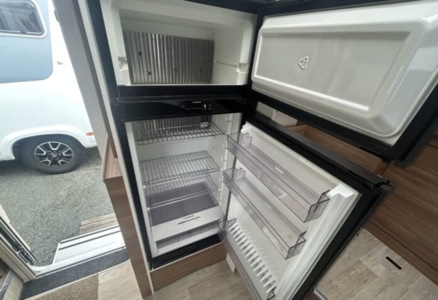 Pilote P 696 D - Photo 10