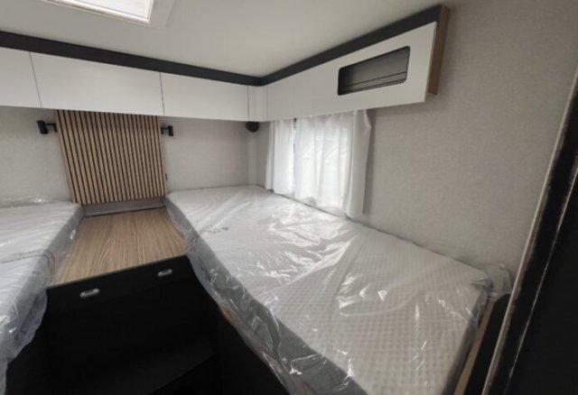 Pilote P 740 FGJ Evidence - Photo 10