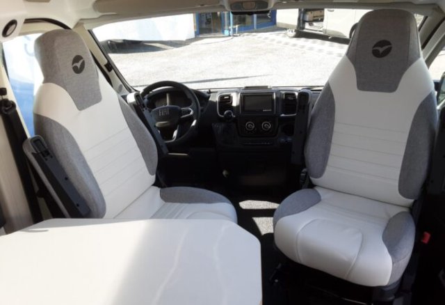 Pilote V 630 J Evidence - Photo 4