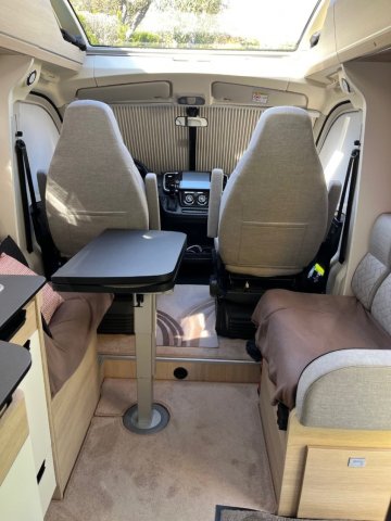 Rapido C86 NIGHT EDITION - Photo 6