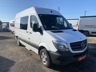 Indifférent Mercedes
