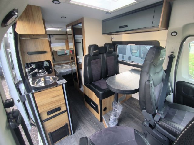 Font Vendome Leader Camp Duo S - Photo 2