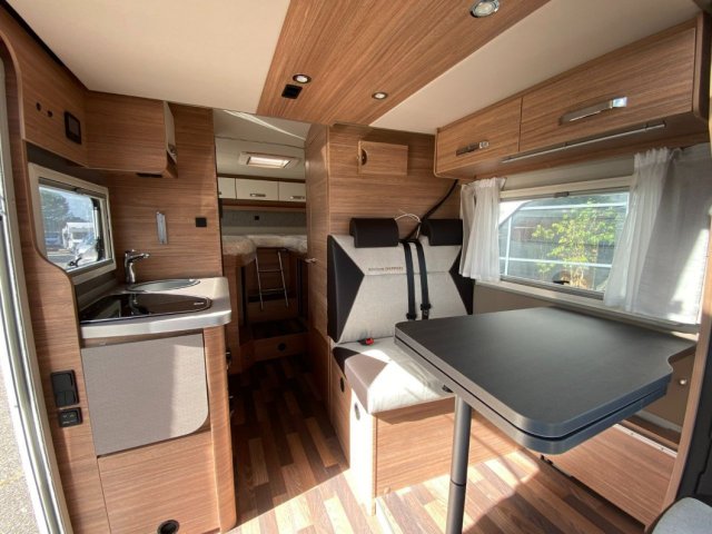 Weinsberg CaraCompact MB 640 MEG Edition Pepper suite - Photo 2