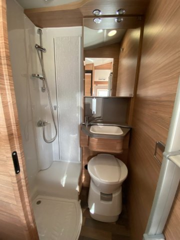 Weinsberg CaraCompact MB 640 MEG Edition Pepper suite - Photo 6