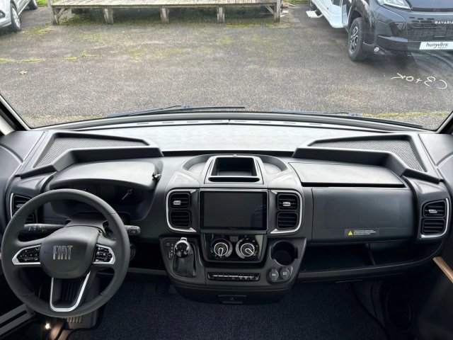 Bavaria Initial I720FC Nomade - Photo 3