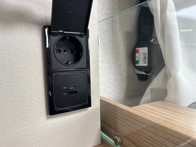 Bavaria Initial I720FC Nomade - Photo 8