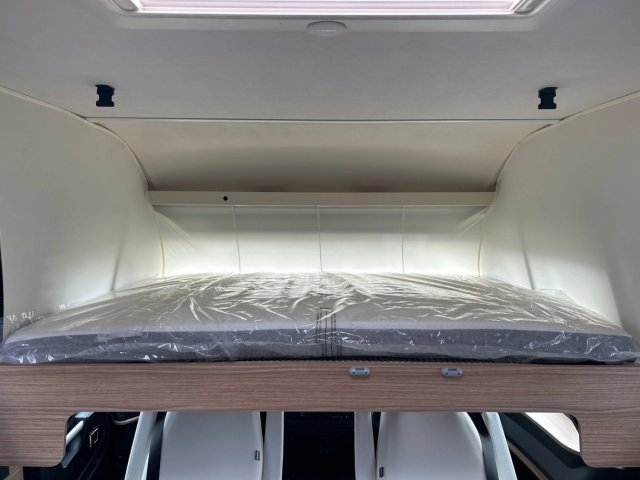 Bavaria Initial I720FC Nomade - Photo 17