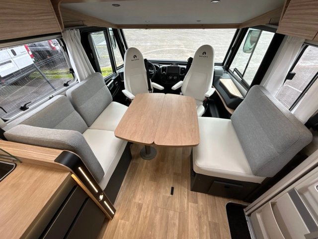 Bavaria Initial I720FC Nomade - Photo 5