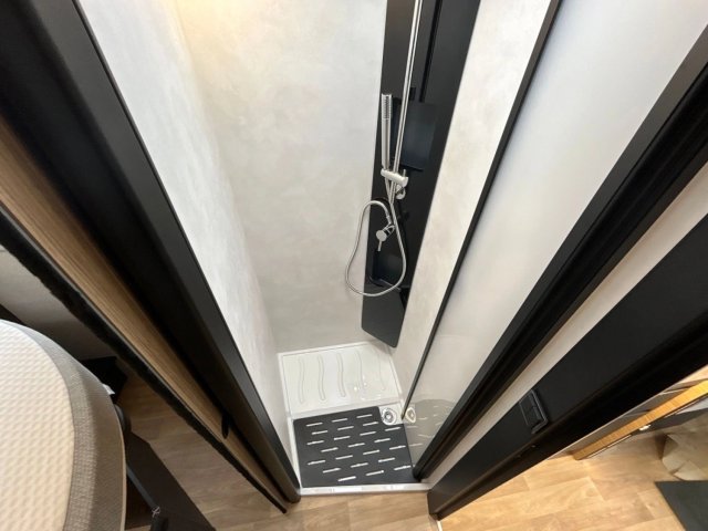 Bavaria Initial I720FC Nomade - Photo 7