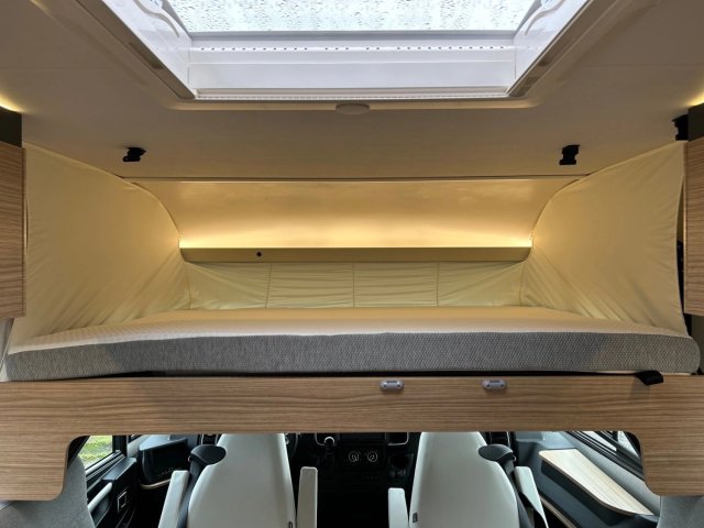 Bavaria Initial I720FC Nomade - Photo 9