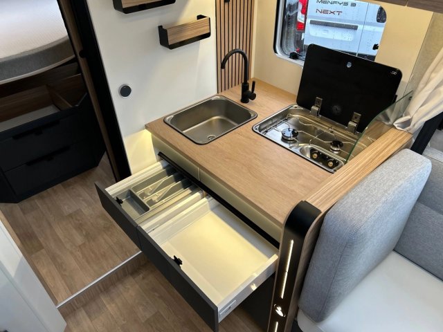 Bavaria Initial I720FC Nomade - Photo 16