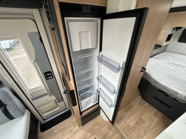 Bavaria Initial I720FC Nomade - Photo 17