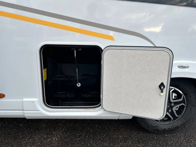 Bavaria Initial I740FC Nomade - Photo 14