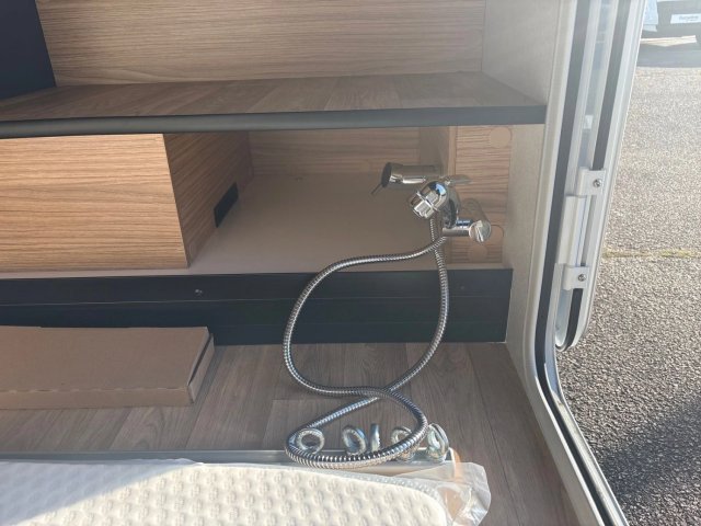 Bavaria T720FGJ Intense - Photo 14