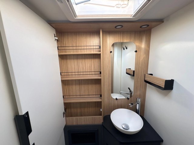 Bavaria T720FGJ Intense - Photo 16