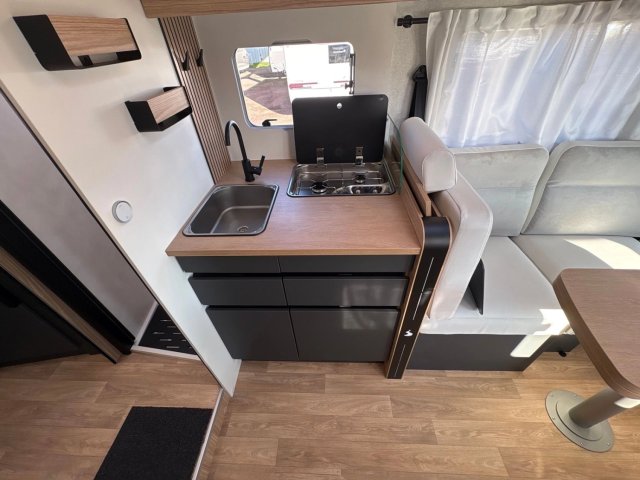 Bavaria T720FGJ Intense - Photo 22