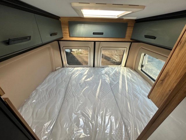 Font Vendome Leader Camp Elegance - Photo 4