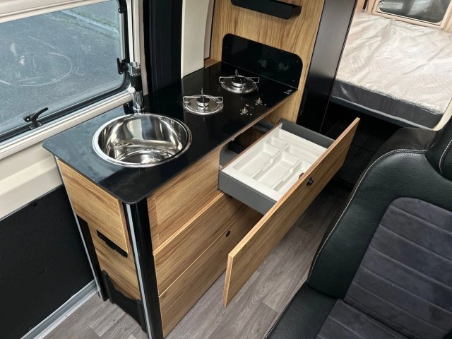 Font Vendome Leader Camp Elegance - Photo 16