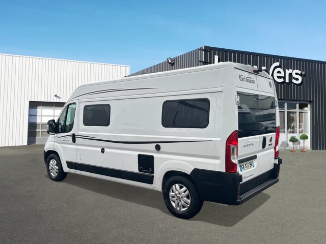 Font Vendome Leader Van - Photo 2