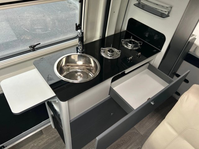 Font Vendome Leader Van - Photo 7