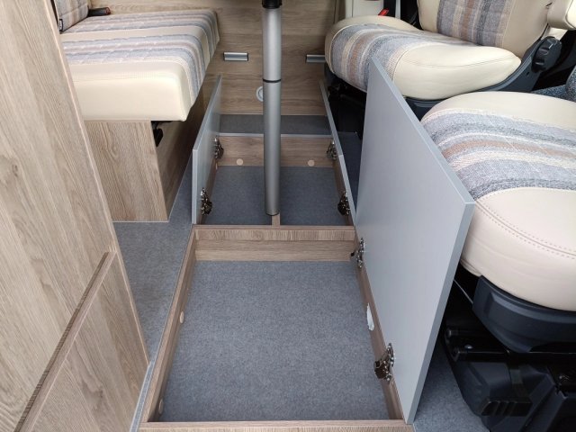 La Strada Avanti C - Photo 5