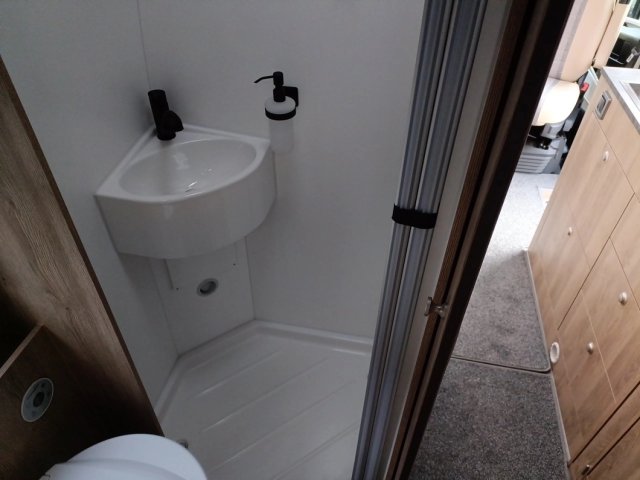 La Strada Avanti C - Photo 7